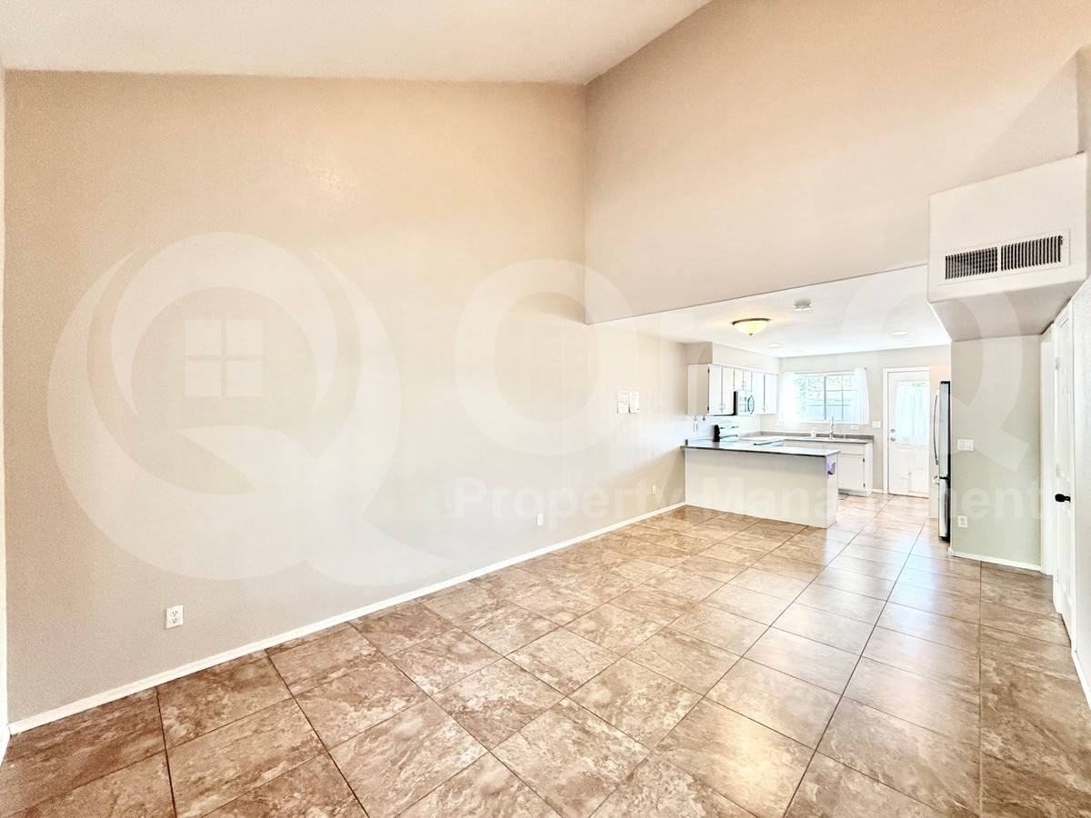 860 N Mcqueen Rd #1139 - Photo 3 of 10