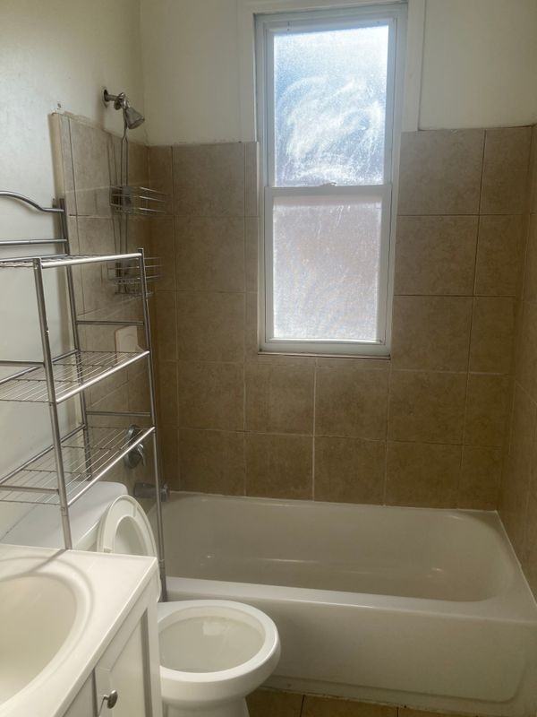 7051 Julian Ave - Photo 5 of 7