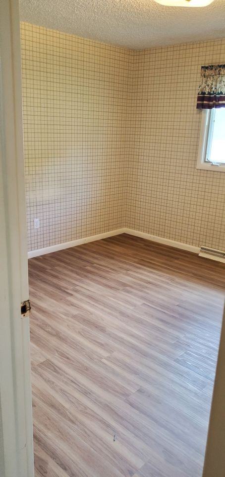 2002 Glendale Ln - Photo 5 of 10