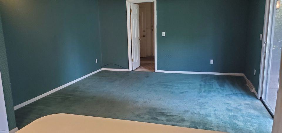 2002 Glendale Ln - Photo 3 of 10