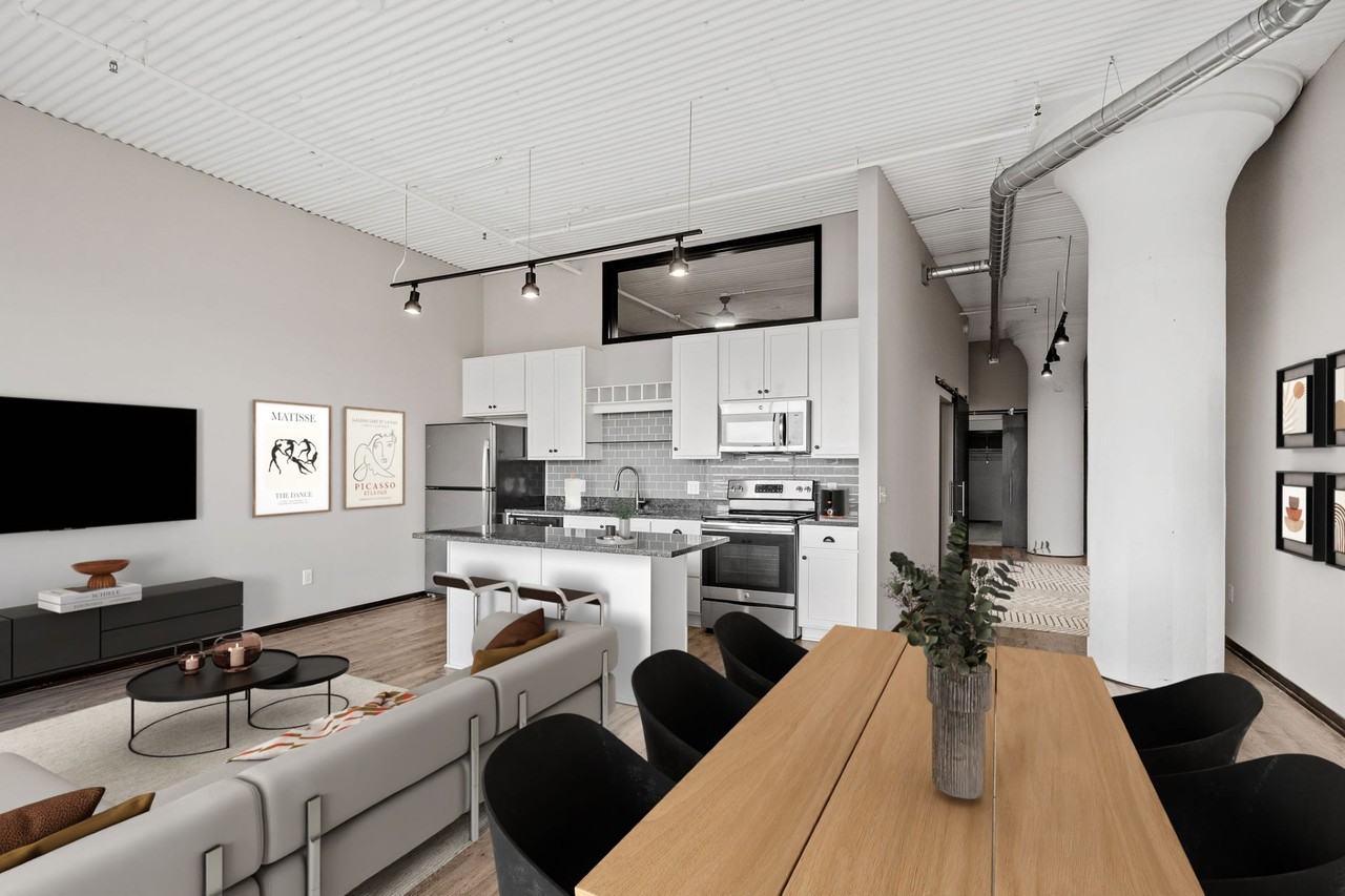 333 on the Park - Photo 2 of 45