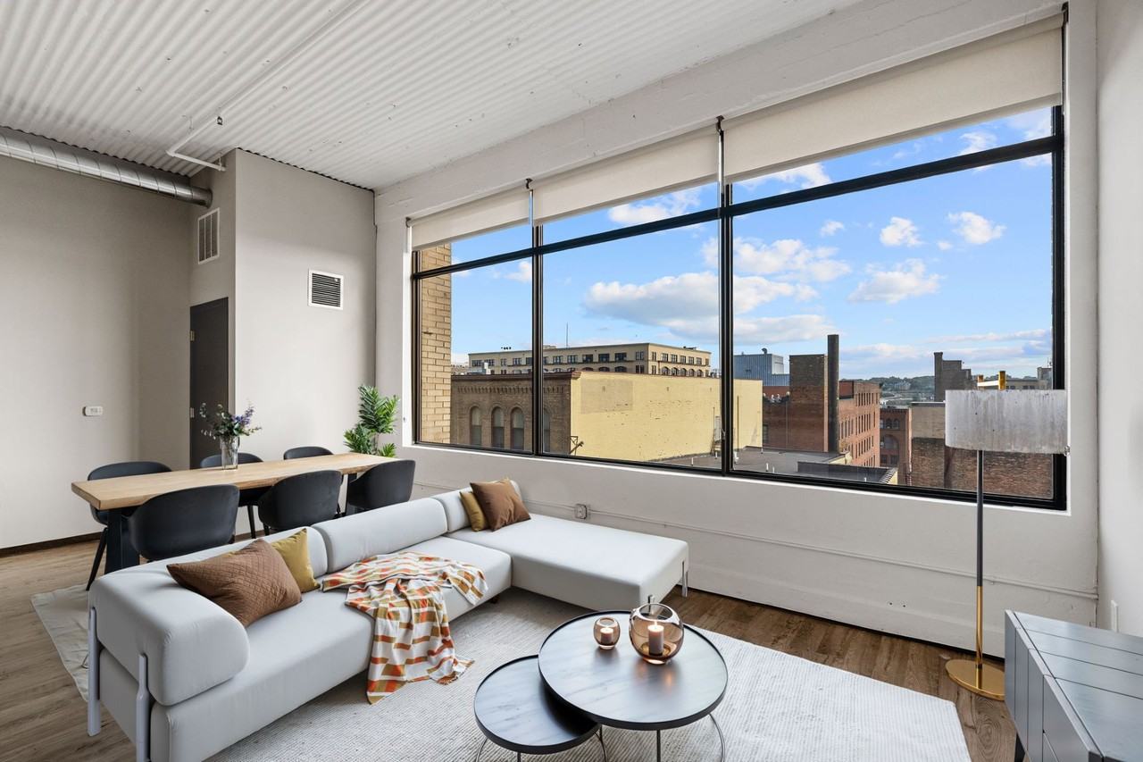 333 on the Park - Photo 7 of 45