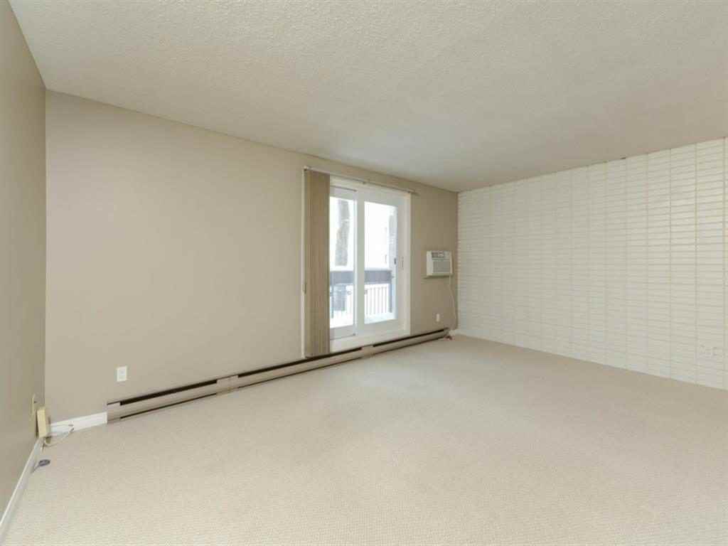 Markham Place 1000 - Photo 2 of 9