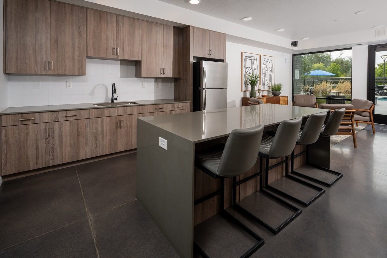 7th West at Midtown - Photo 7 of 17