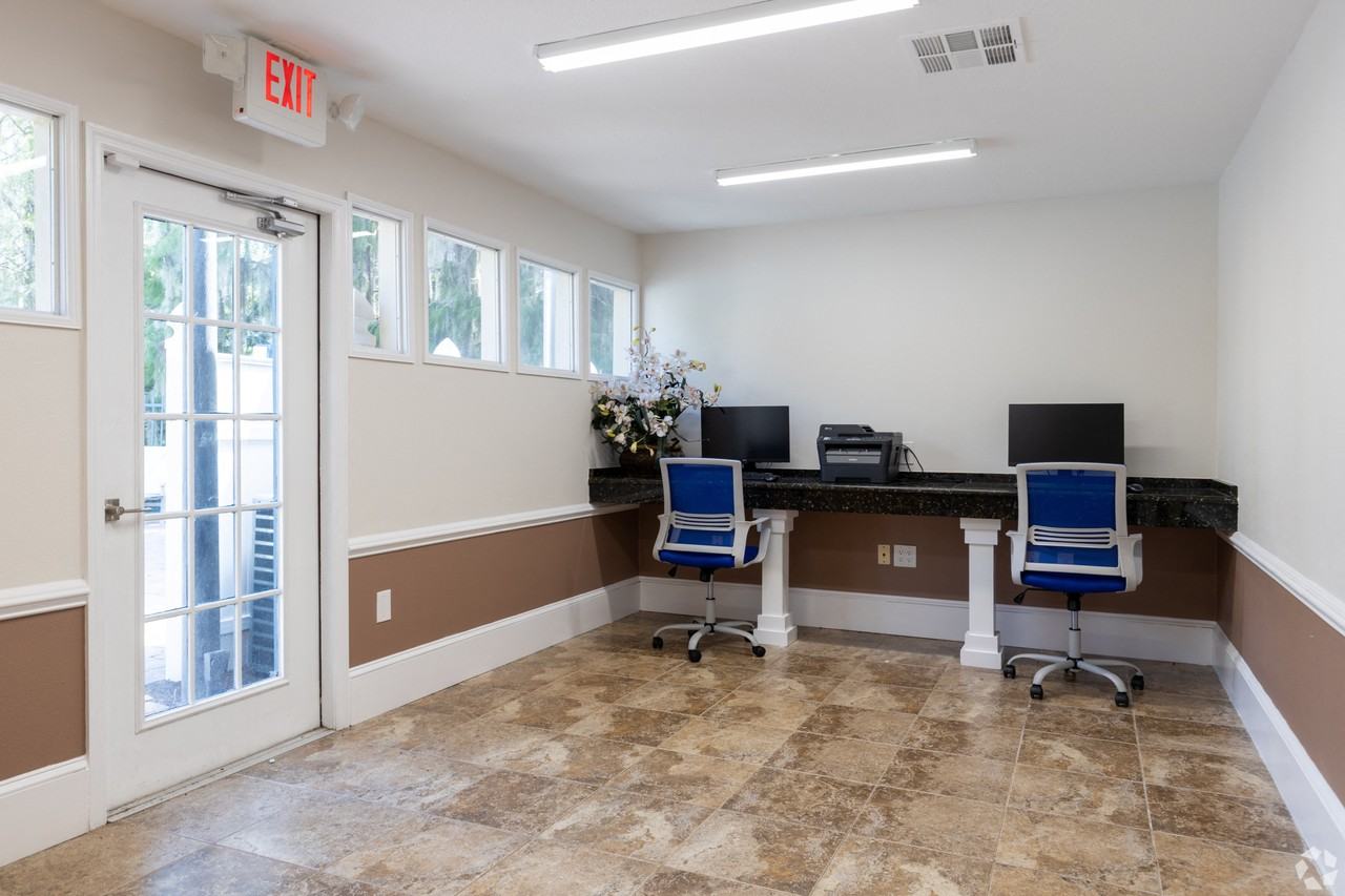 Saratoga Resort Villa Apartments - Photo 6 of 9