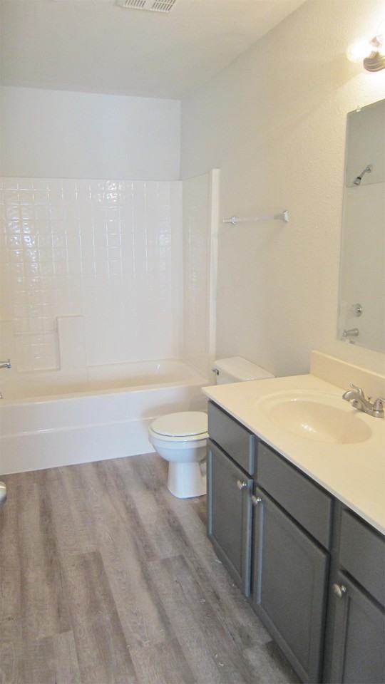 8123 Marydean Ave - Photo 3 of 12