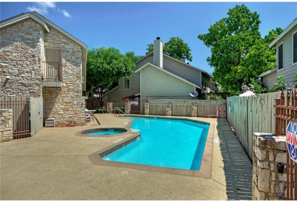 512 Eberhart Ln #1 - Photo 6 of 19