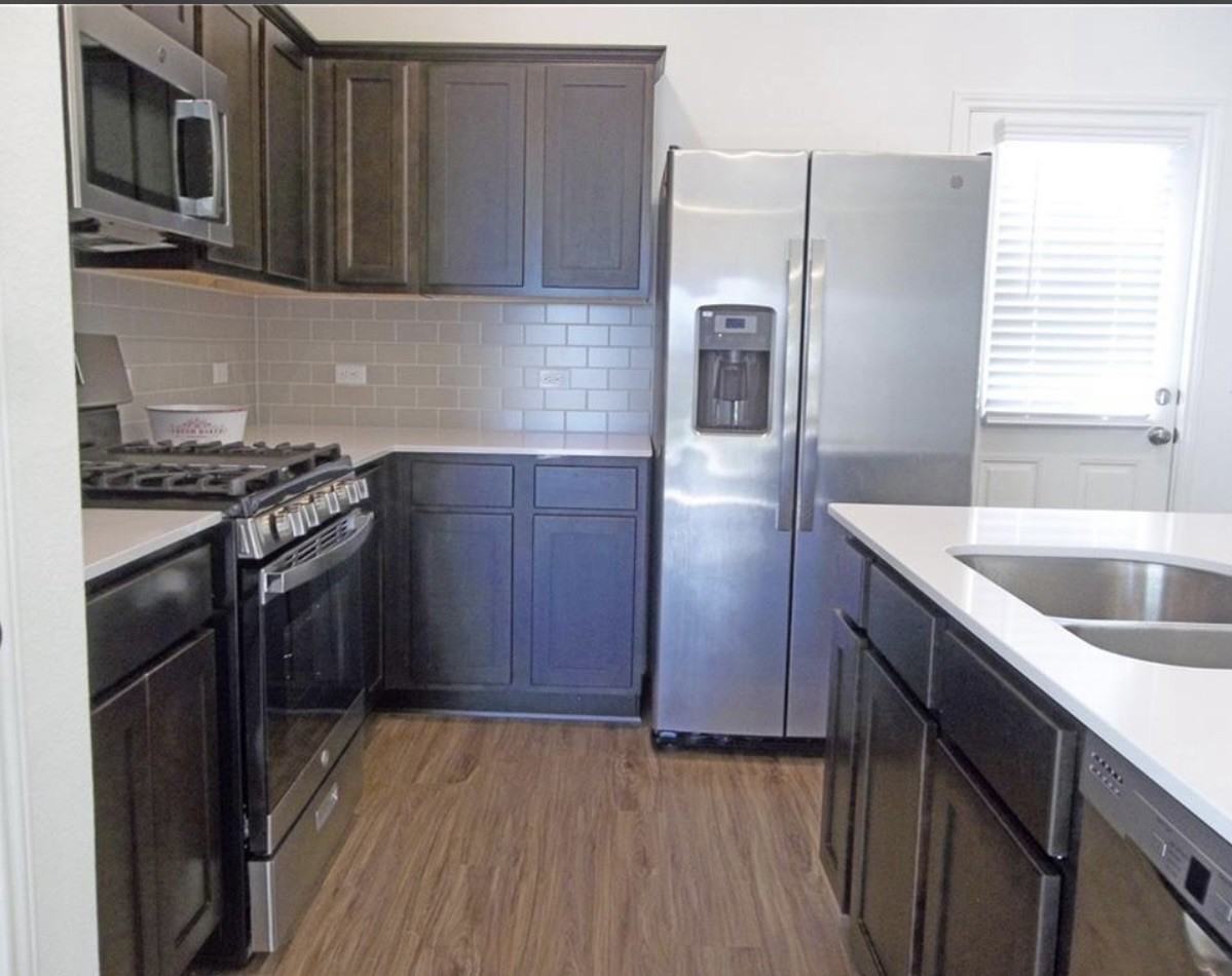 15209 Spruce Frost Cv Unit A - Photo 2 of 40