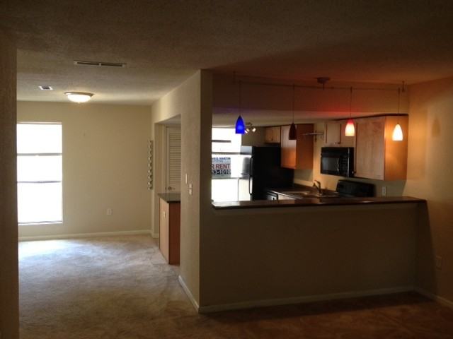 1810 Nw 23rd Blvd #115 - Photo 4 of 18