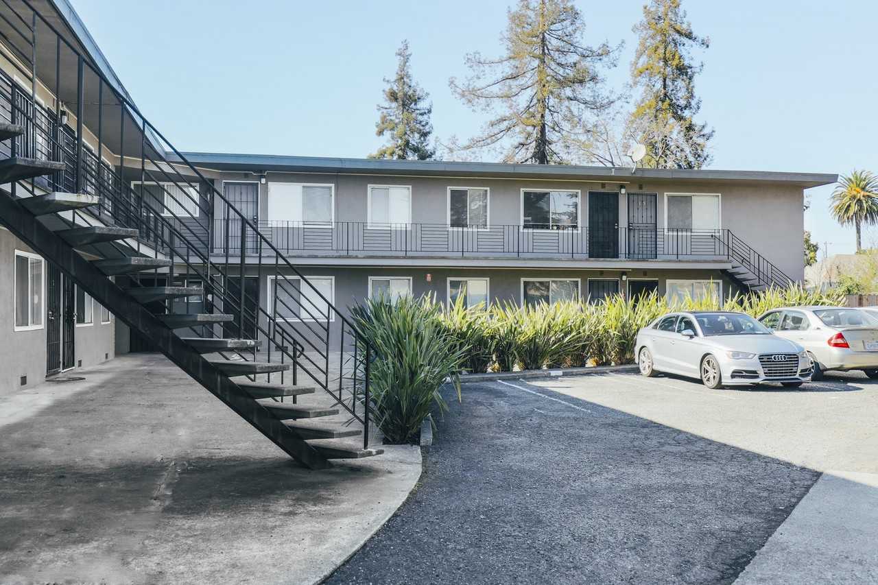 2166 E 27th Street - Photo 5 of 15