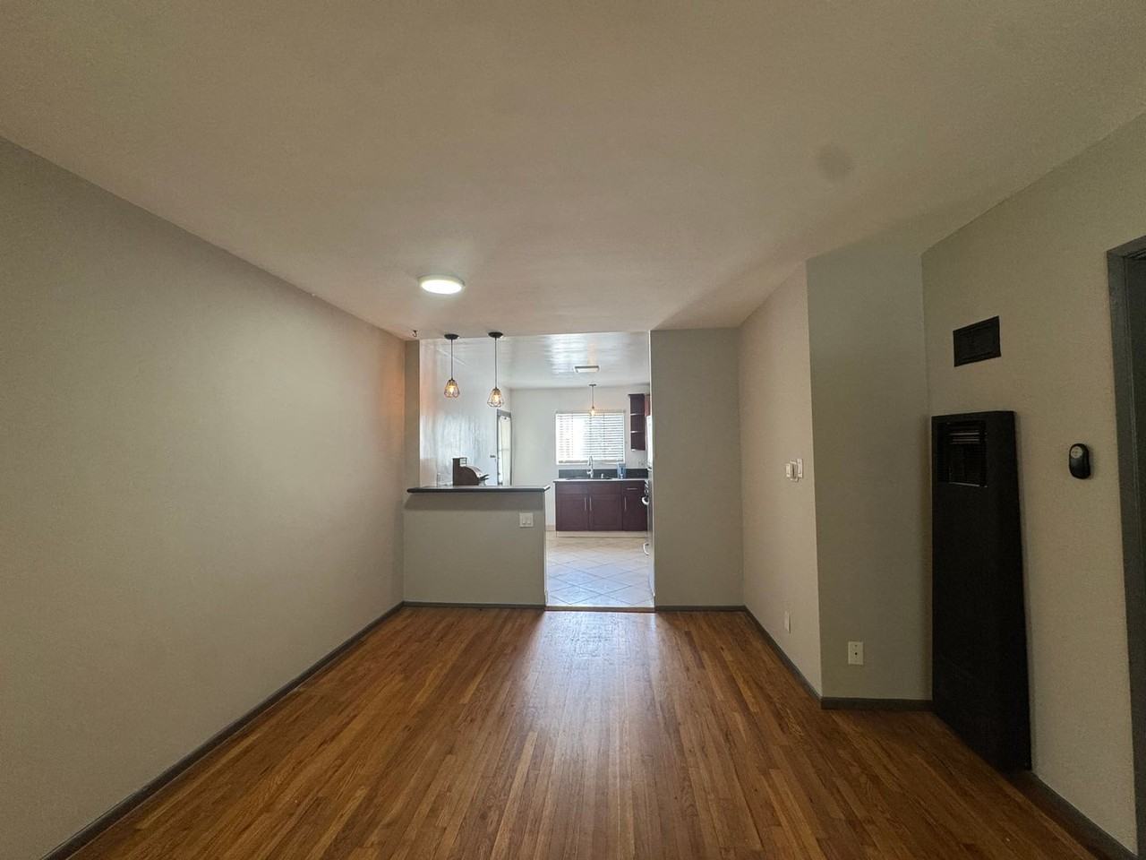 12157 Chandler Blvd. - Photo 7 of 23