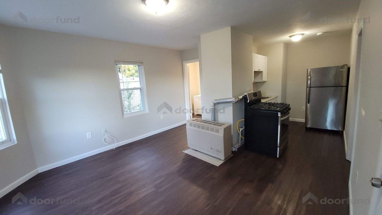 28 Prescott St #2 - Photo 2 of 16