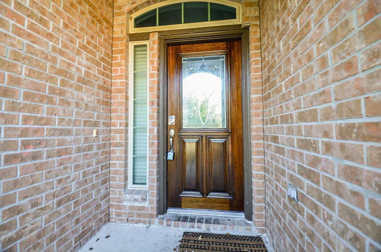 4015 Prairie Landing Ln - Photo 4 of 32