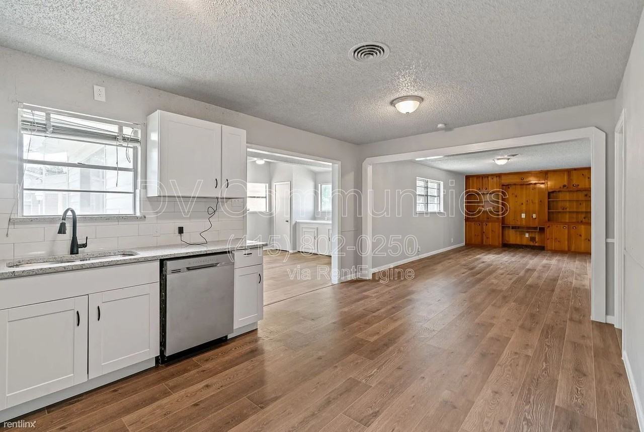 4025 Field St - Photo 6 of 20