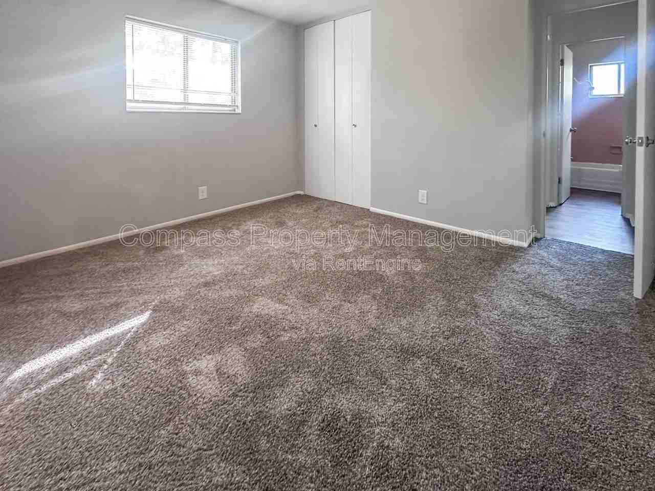 2830 S Burdick St - Photo 2 of 5