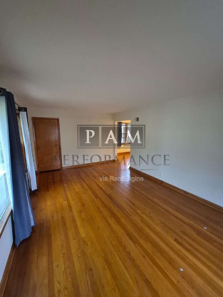 328 N 68th St - Photo 2 of 15