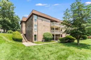 featured image of 5805 Royal Ridge Dr #L