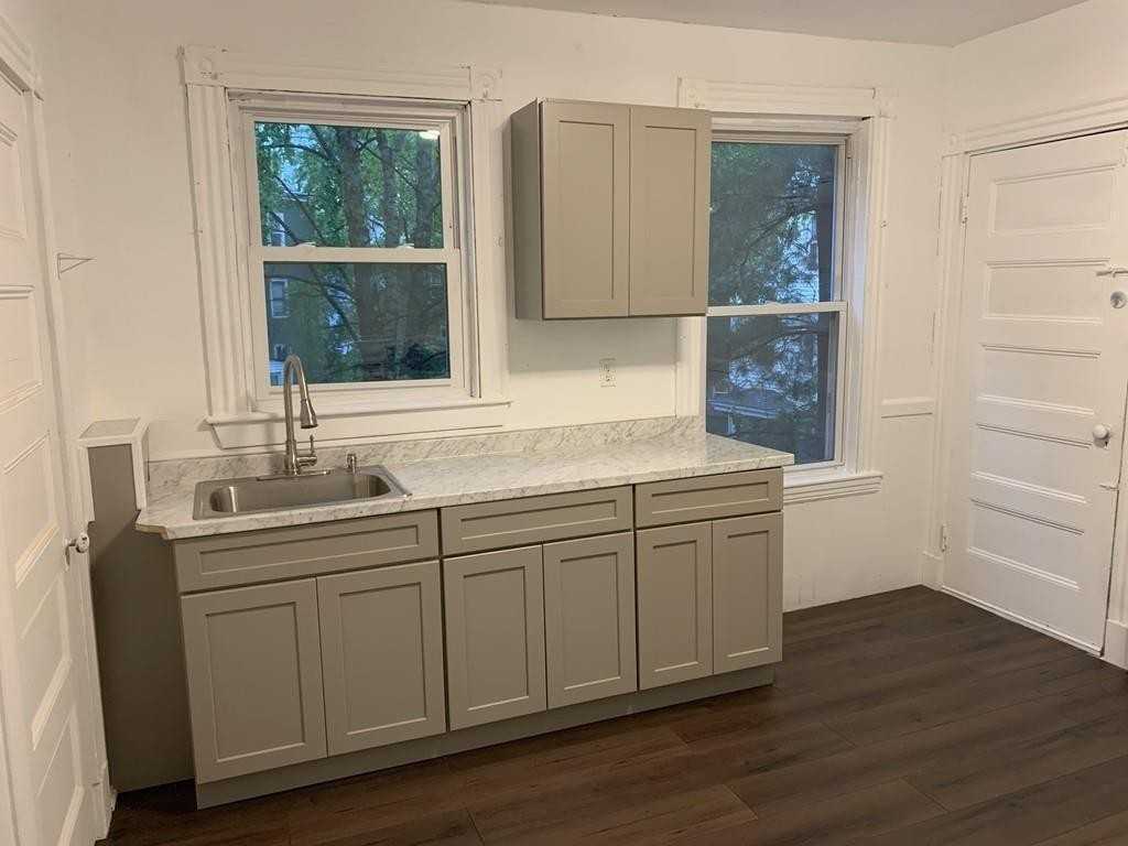 2 47A Creighton Street 47A Creighton Street #2 - Photo 4 of 8