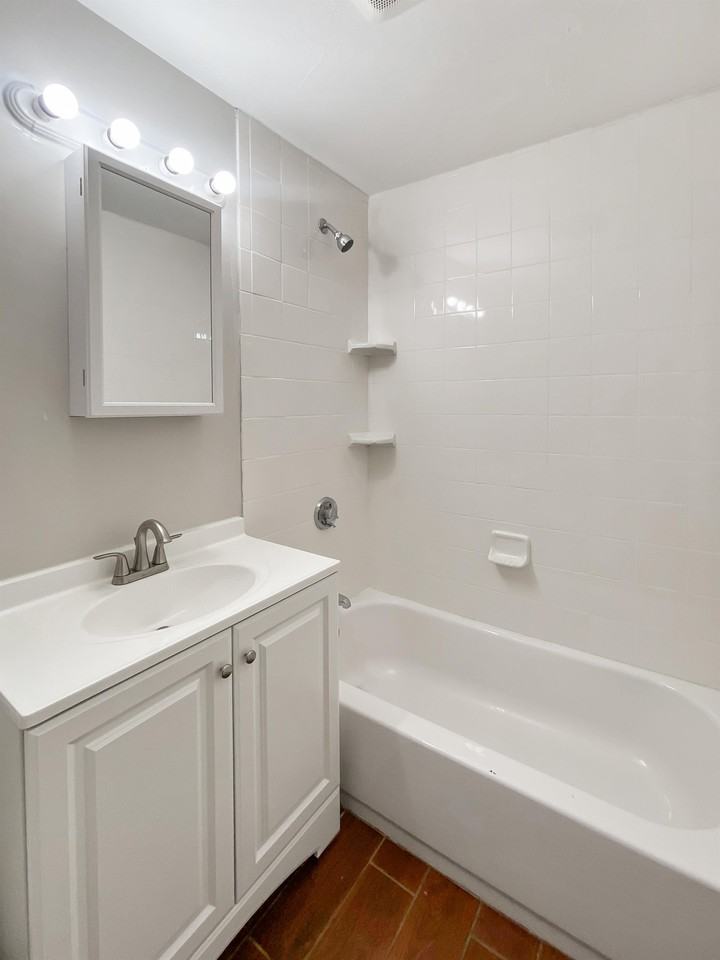 41 Mount Pleasant Avenuemount Pleasant Avenue #B - Photo 4 of 6