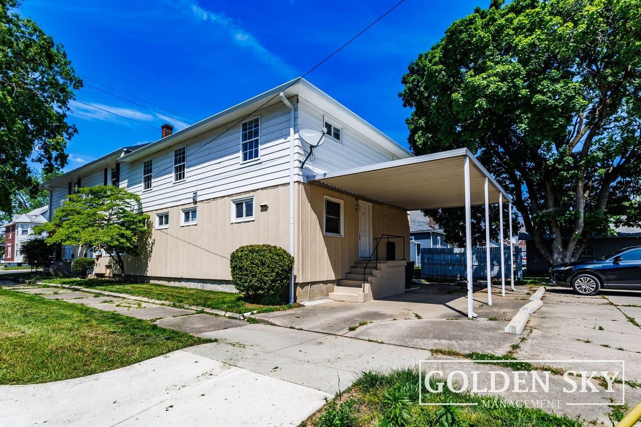 1925 W Jackson St #2