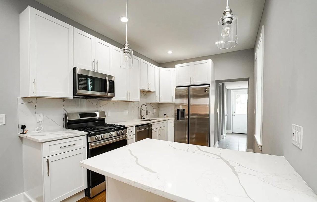 3131 Memphis St - Photo 4 of 17