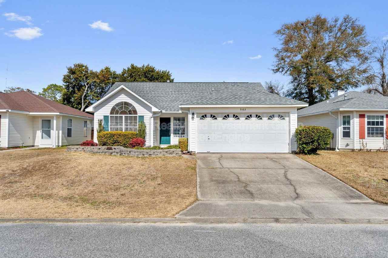 962 John Wayne Circle