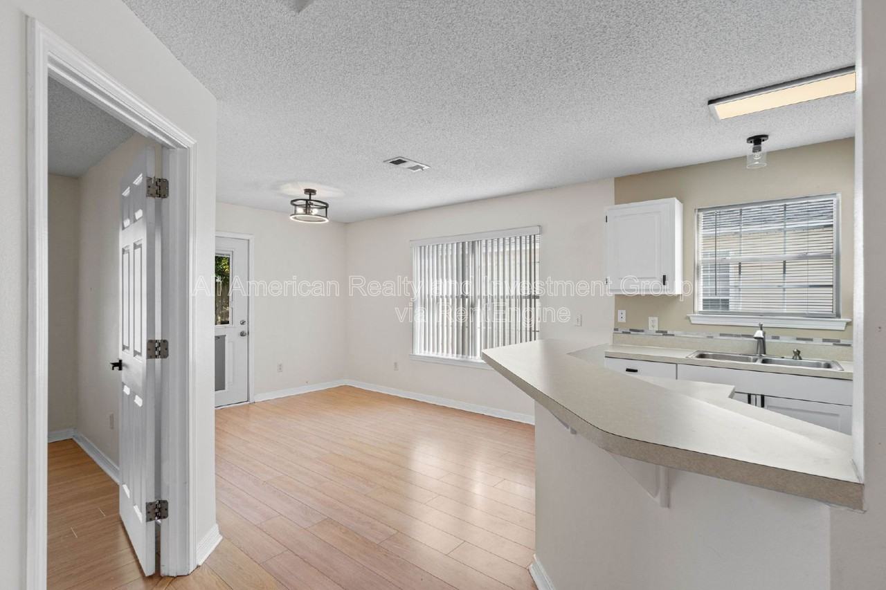 962 John Wayne Circle - Photo 7 of 25