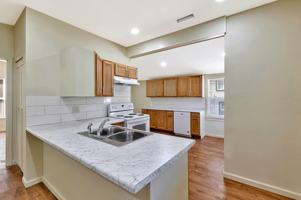 featured image of 311 N 9th St #2