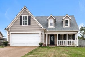 featured image of 12923 Fox Ridge Ln