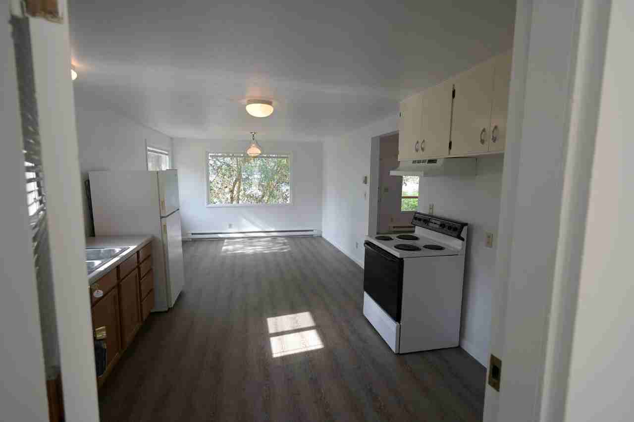 253 Hardwick Rd - Photo 3 of 28