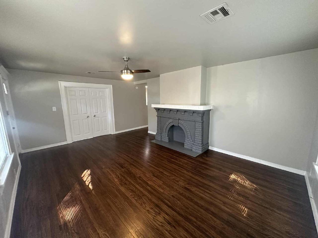 501 S Wheeling Ave - Photo 2 of 15