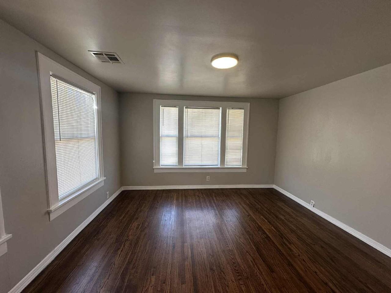 501 S Wheeling Ave - Photo 4 of 15
