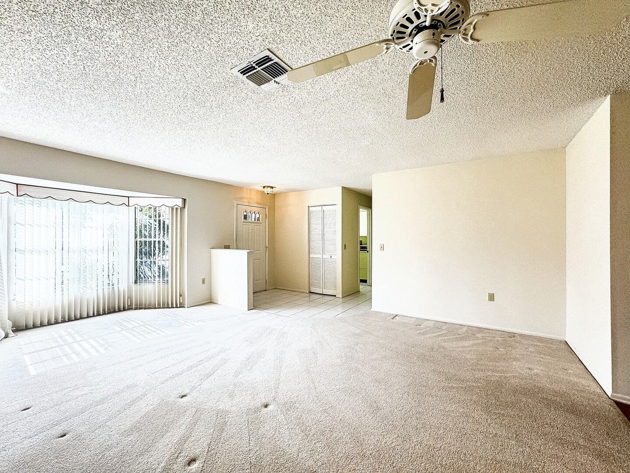 4819 Prince George Cir - Photo 7 of 31