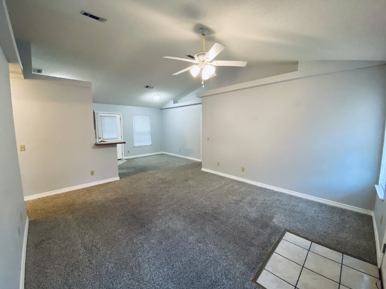 1000 Sable Dr #B - Photo 2 of 11