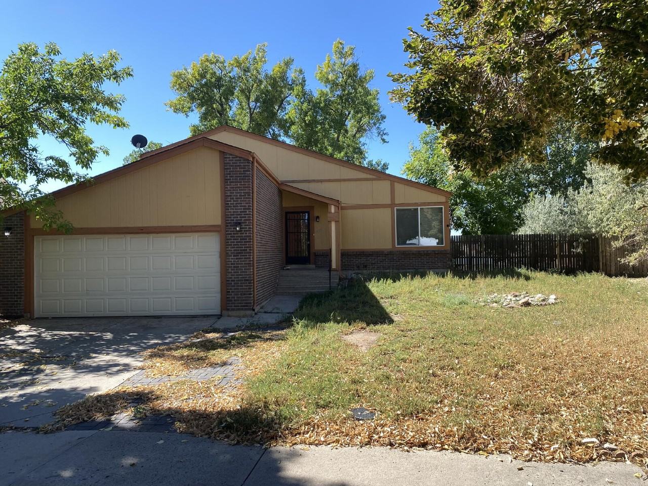 4417 S Eagle Cir - Photo 2 of 28