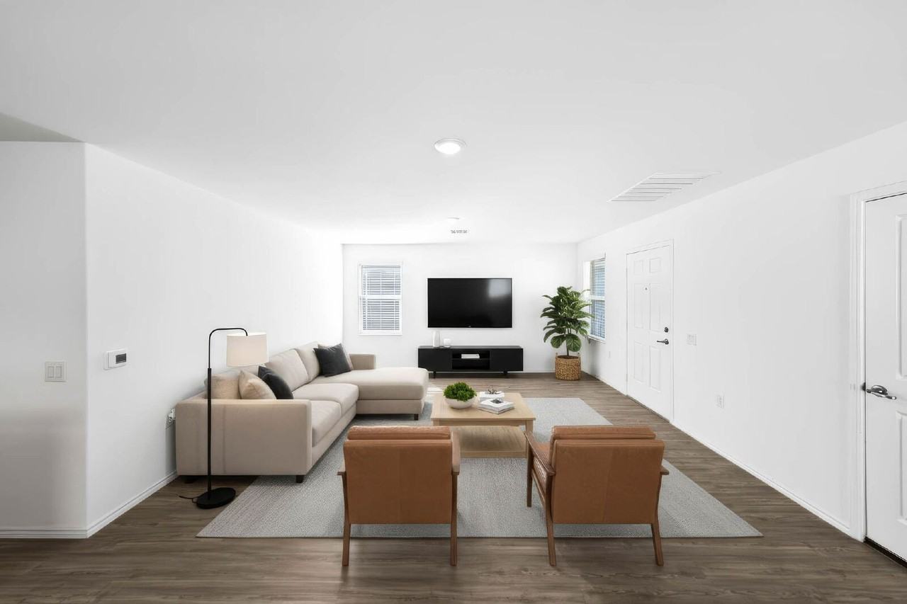 4546 Glades Way - Photo 7 of 38