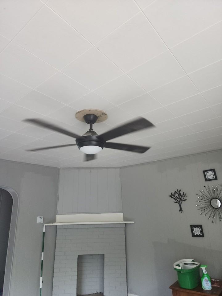 120 Logan Ave - Photo 3 of 9