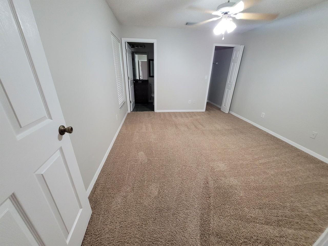 5970 Fisherman Ln - Photo 3 of 10