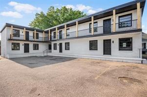 featured image of 183 Campbell St #200