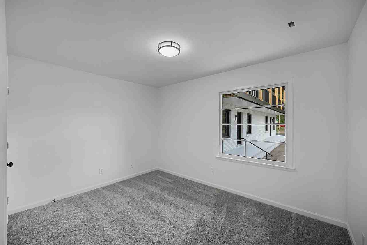 183 Campbell St #200 - Photo 3 of 10