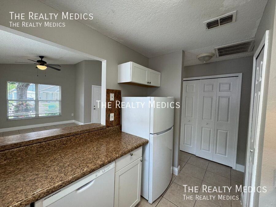 1143 Fremont Park Ave - Photo 3 of 17