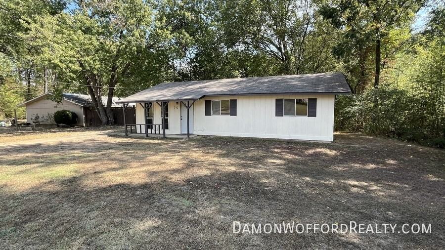 242 Old Town Xing - Photo 2 of 30