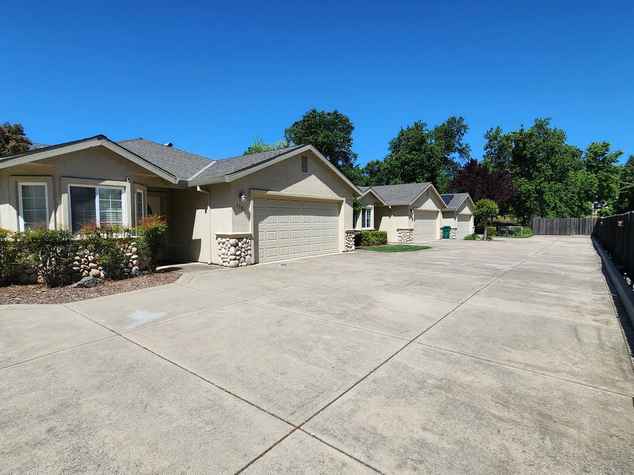 2581 Greenwood Ln #NA - Photo 2 of 20