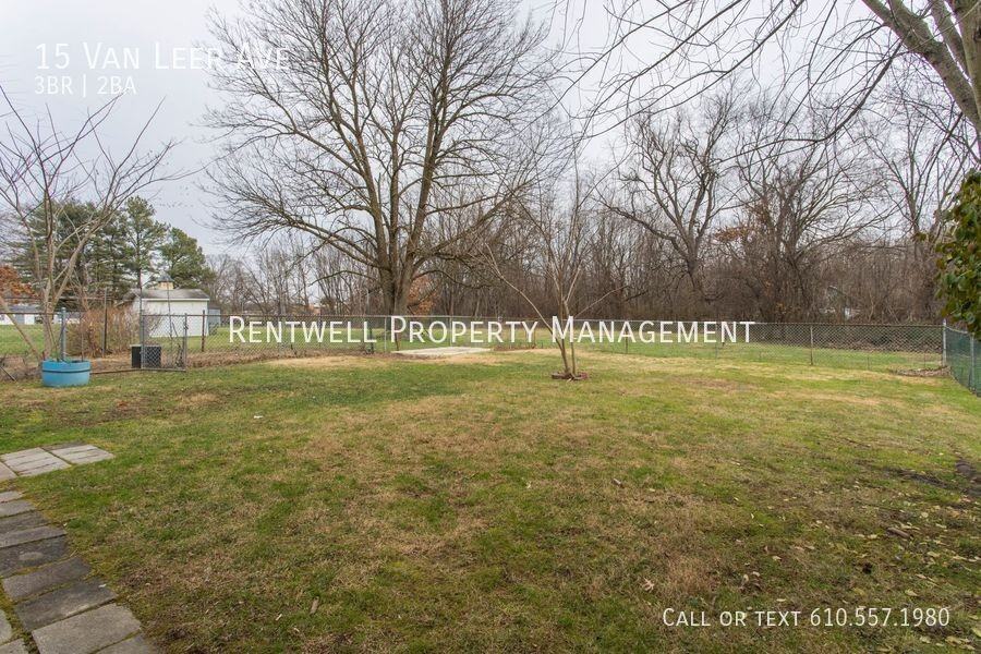 15 Van Leer Ave - Photo 2 of 16