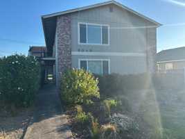 featured image of 3019 Dover St