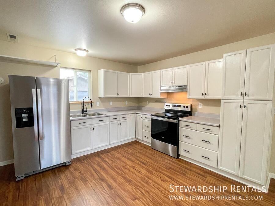 720 Deal St - Photo 5 of 23