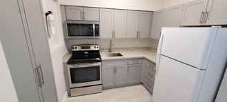 927 Ne 122nd St #NA - Photo 1 of 1