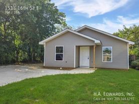1513 16th St E - Photo 1 of 1