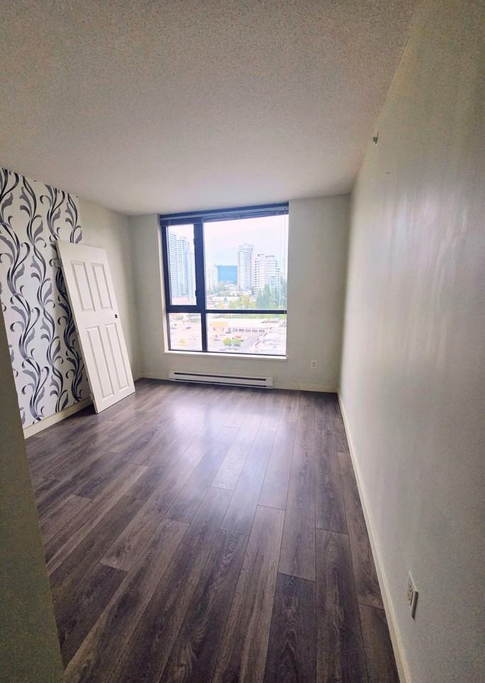 511 Rochester Avenue - Photo 5 of 11