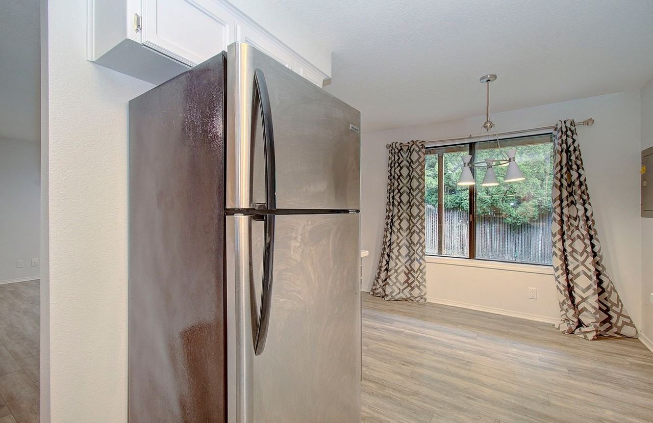 607 Se 121st Ave #39 - Photo 6 of 29